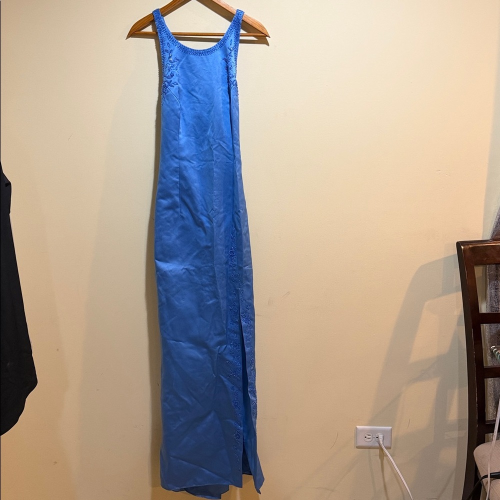 Women’s David’s Bridal Dress